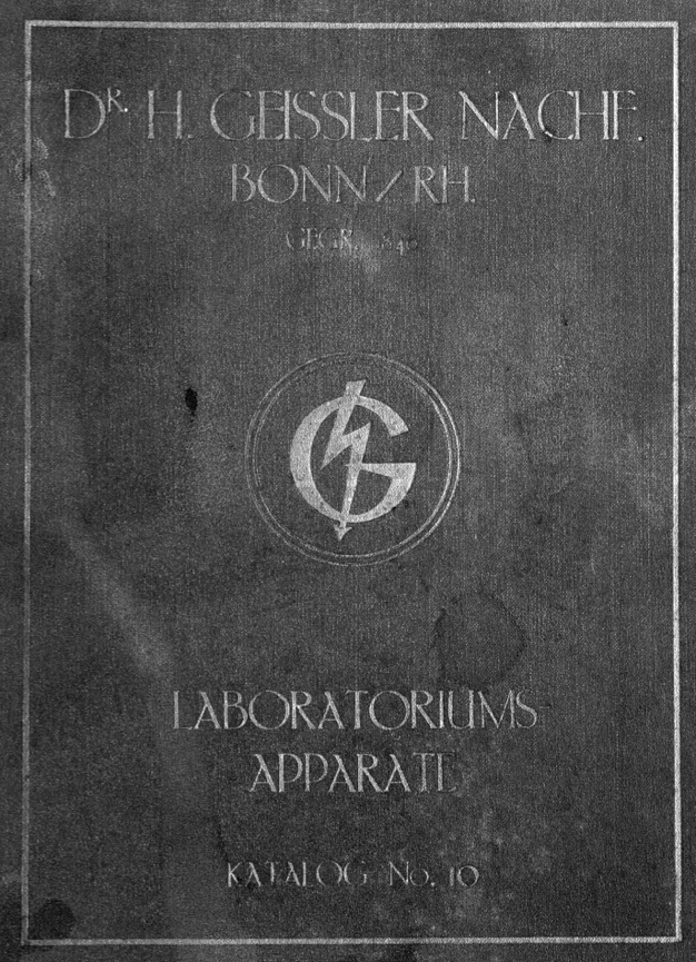 A grey rectangular object with a logo
Description automatically generated with medium confidence