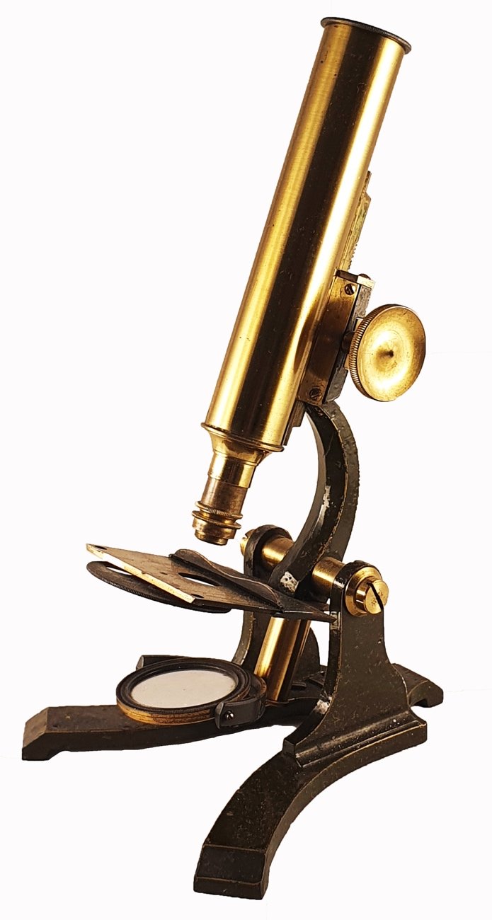 A close-up of a microscopeDescription automatically generated