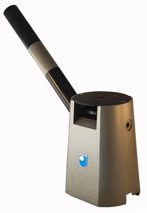 A close-up of a black and white pole
Description automatically generated