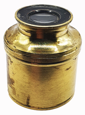 A close up of a container
Description automatically generated